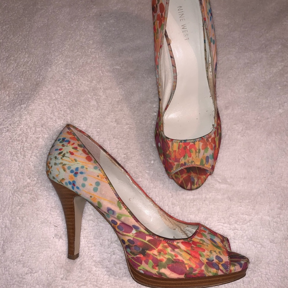 Multi-colored heels - Picture 3 of 4